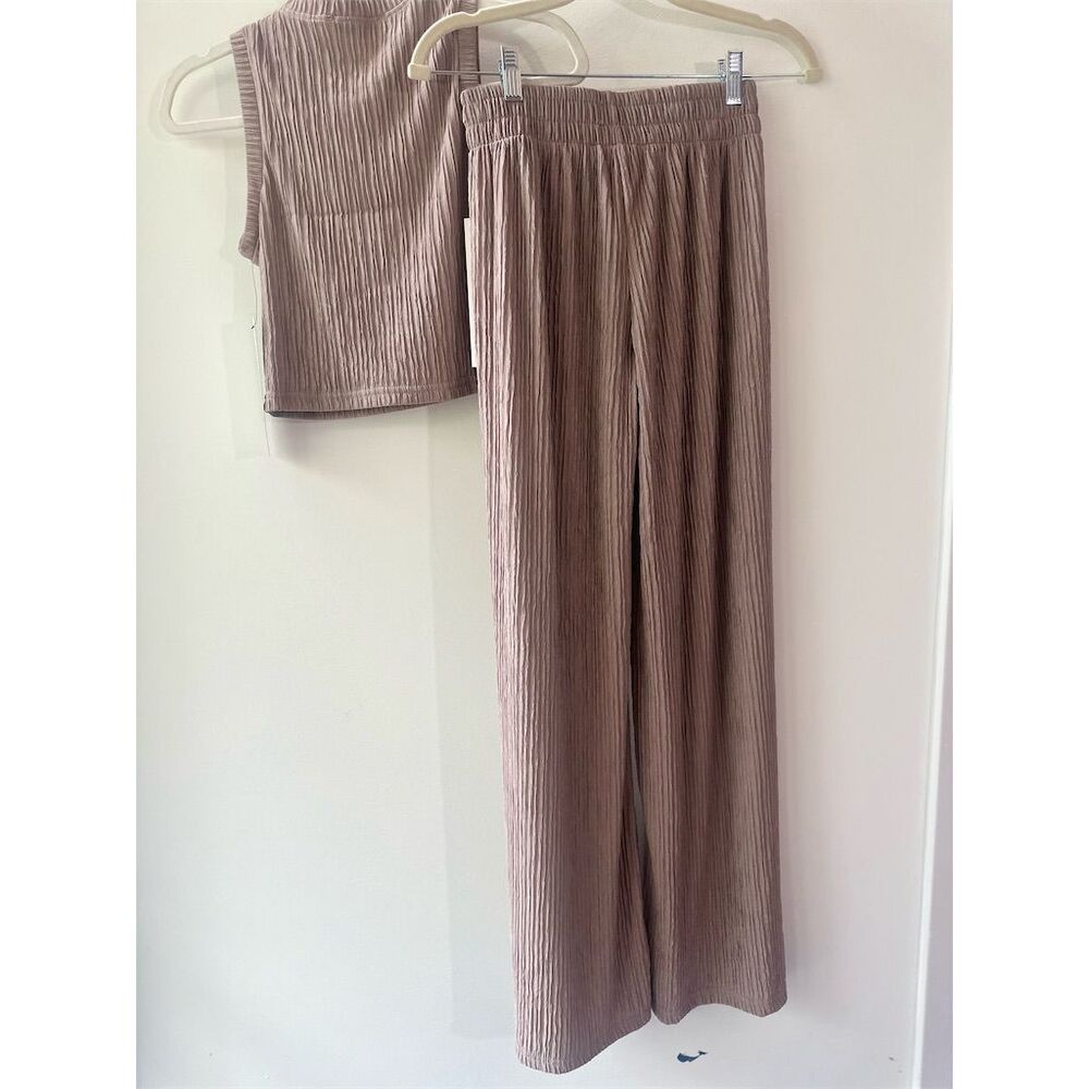 Love poem nwt 2-Piece Crop Top & Pants Set Brown Size S Casual